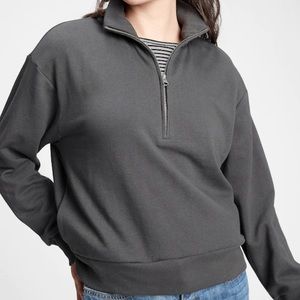 GAP Half-Zip Mockneck Sweatshirt